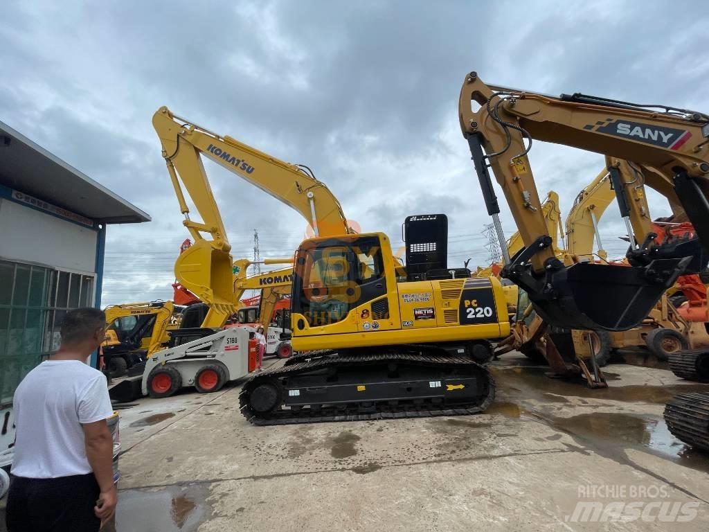 Komatsu PC 200-8 Raupenbagger