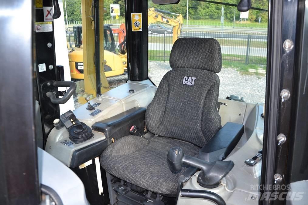 CAT D 6 N LGP Bulldozer
