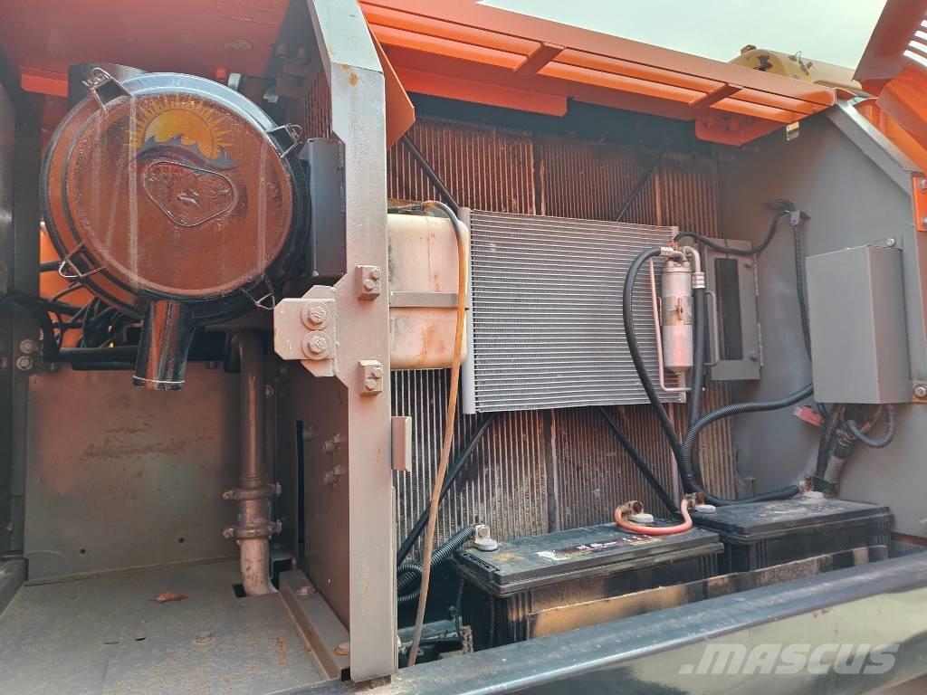 Hitachi ZX 210 Raupenbagger