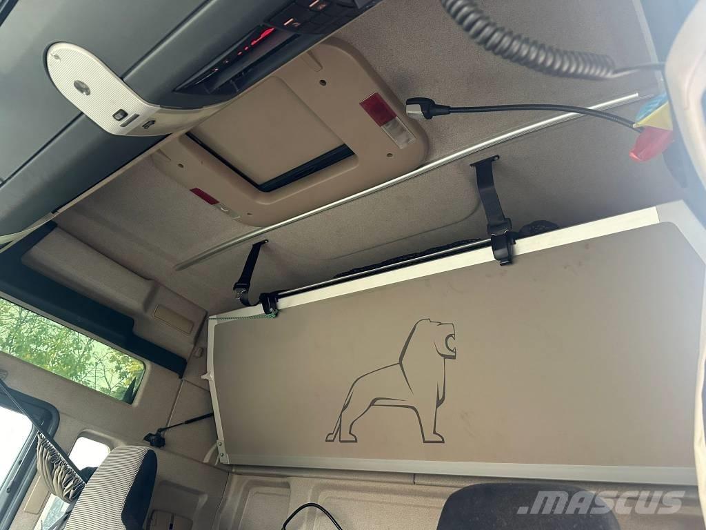 MAN TGX 33.500 Forsttransportfahrzeuge