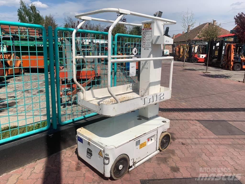 UpRight TM 12   V-2748 Personenaufzüge