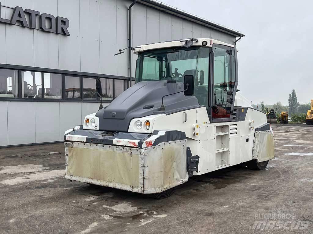 Hamm HP 280 i Gummiradwalzen
