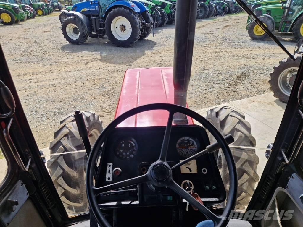 Case IH 856 XL Traktoren