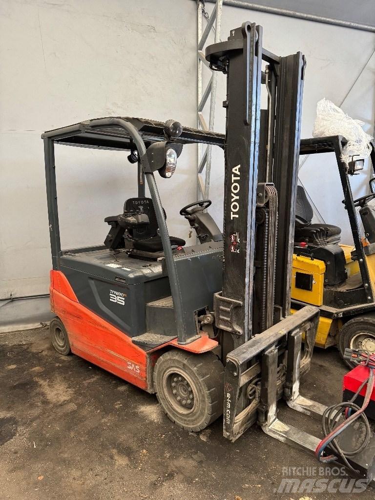 Toyota 8FBMT35 Elektrostapler