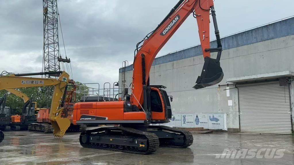 Doosan DX 225 LC-9C Raupenbagger