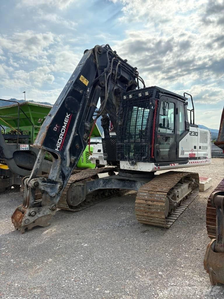 Hidromek 230 LC TX Abrissbagger