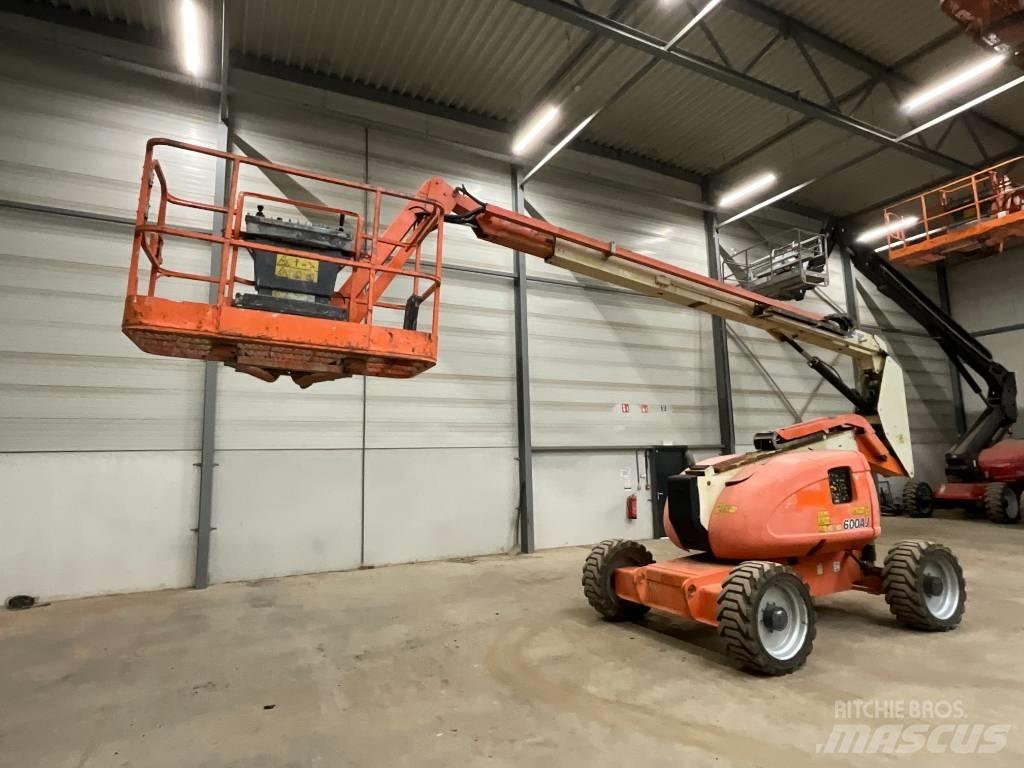 JLG 600 AJ Gelenkteleskoparbeitsbühnen