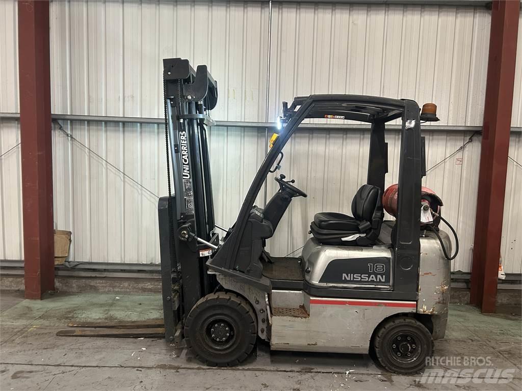 Nissan P1D1A18LQ Gasstapler