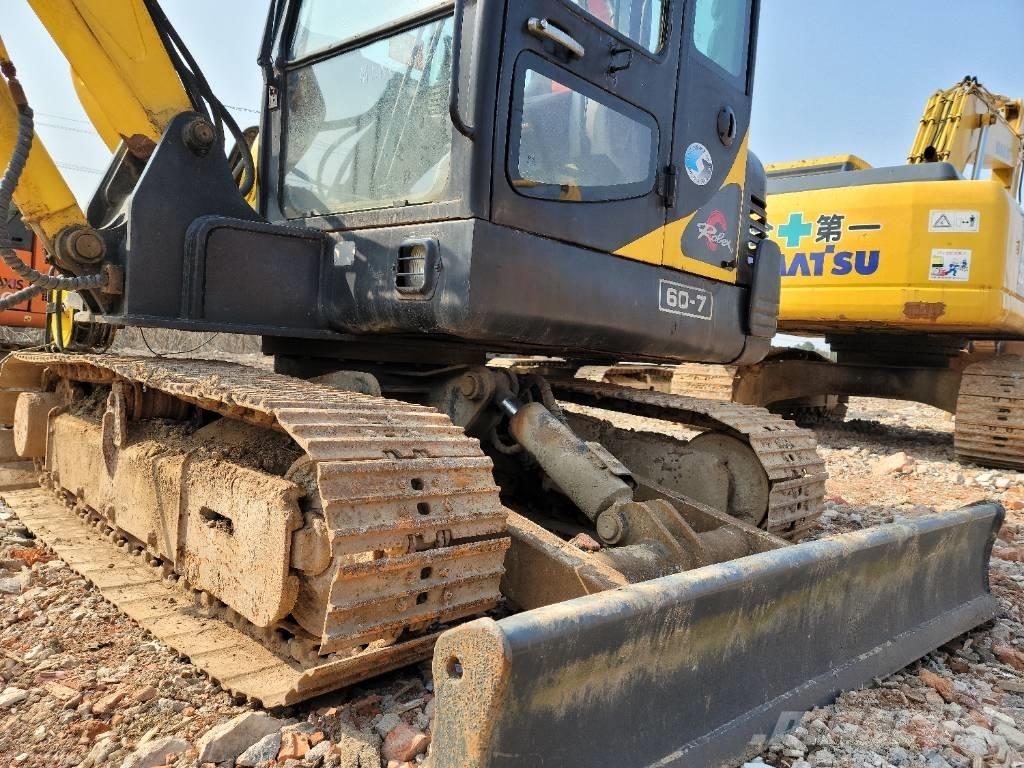 Hyundai R60-7 Minibagger < 7t