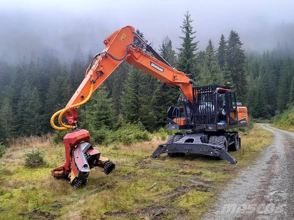 Doosan DX 210 W Forstbagger