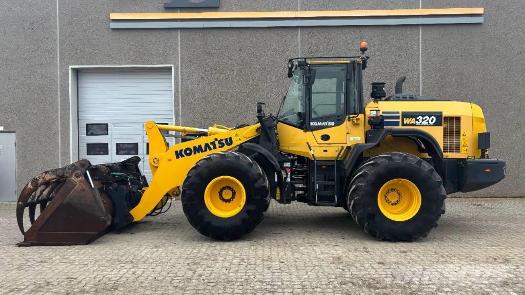 Komatsu WA 320-8 Radlader