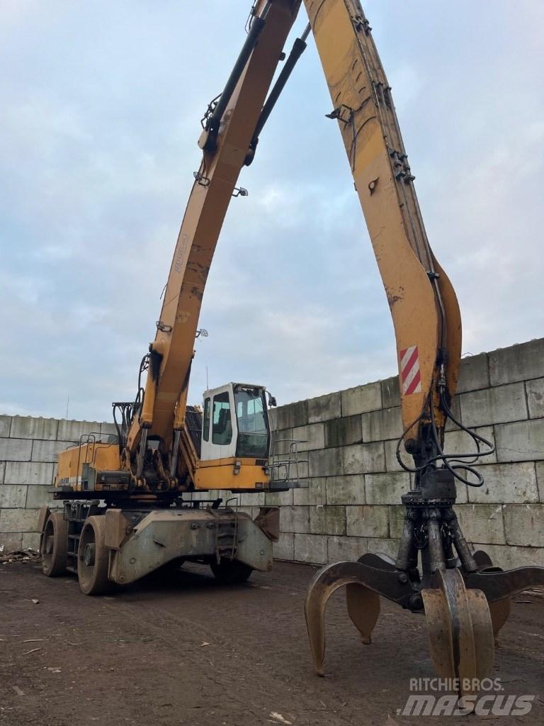 Liebherr A 954 B HD Materialumschlag