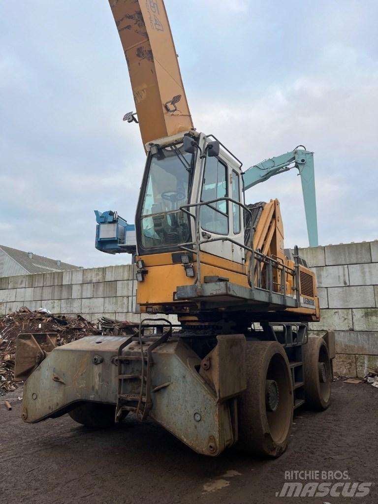 Liebherr A 954 B HD Materialumschlag
