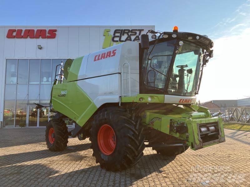 CLAAS TUCANO 560 Mähdrescher