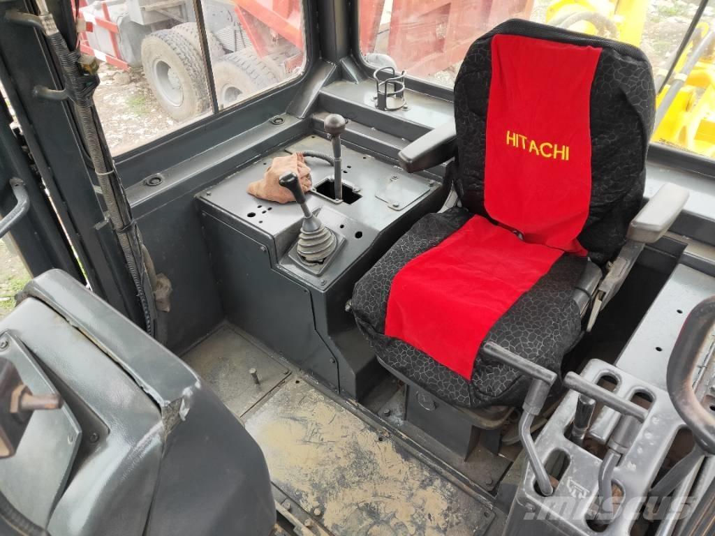 Shantui SD32 Bulldozer