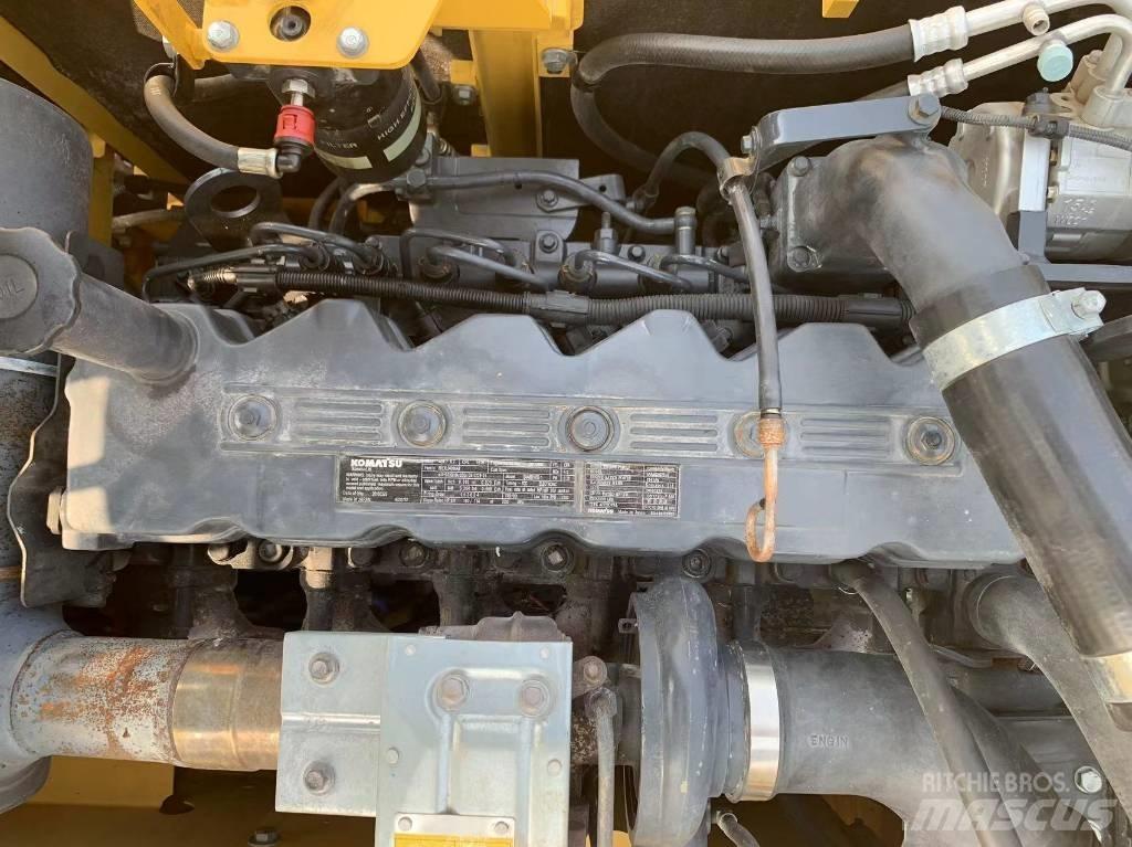 Komatsu PC 220-8 Midibagger  7t - 12t