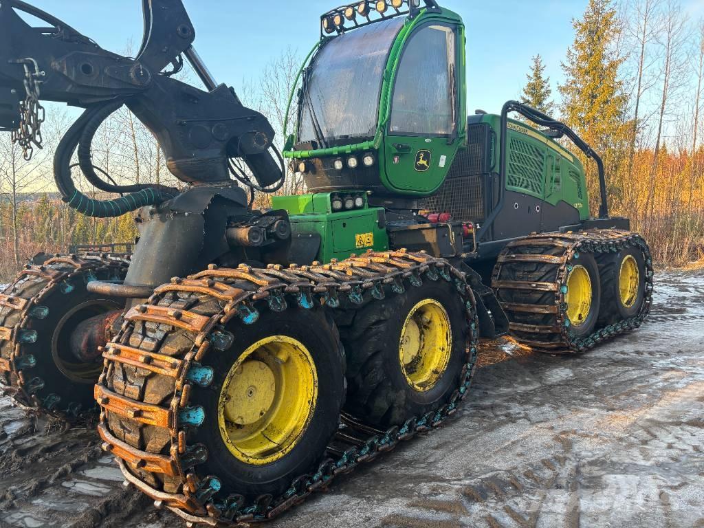 John Deere 1270 E Harvester