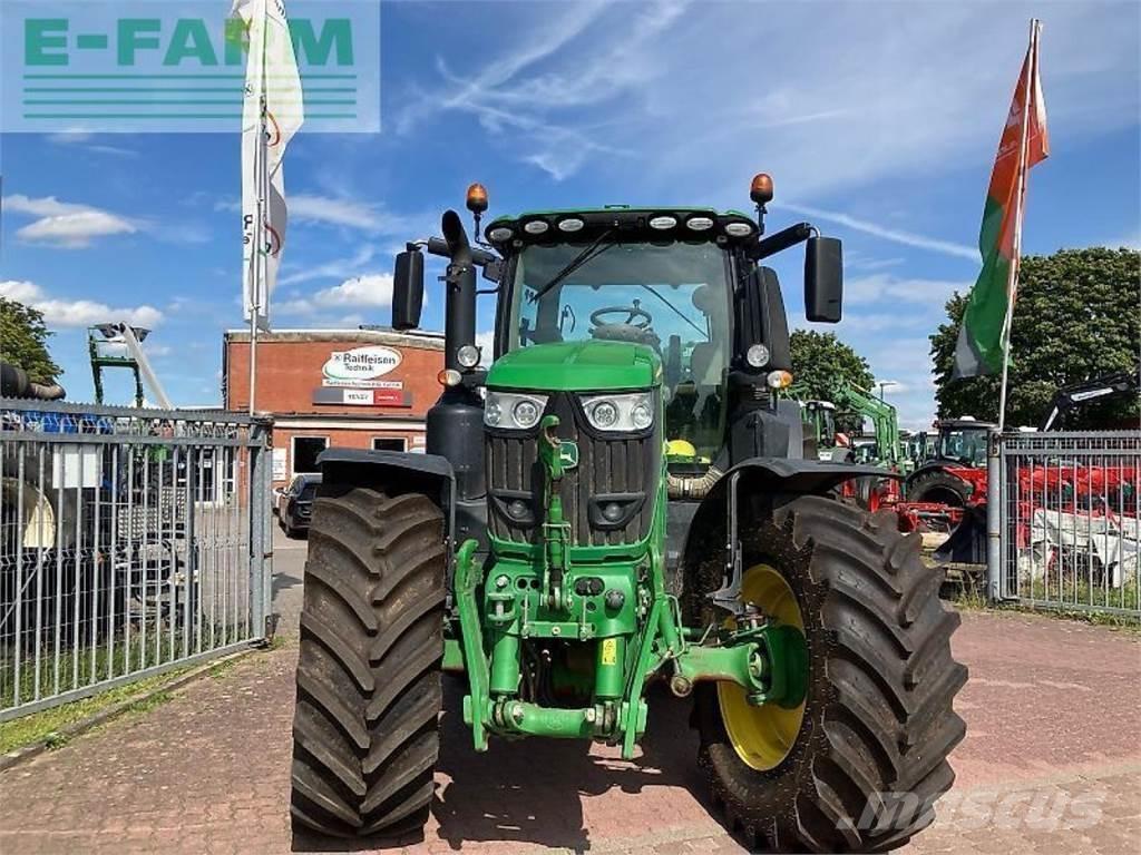 John Deere 6250 r Traktoren