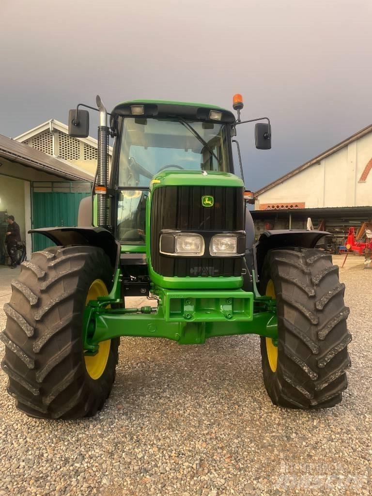 John Deere 6520 SE0 Traktoren