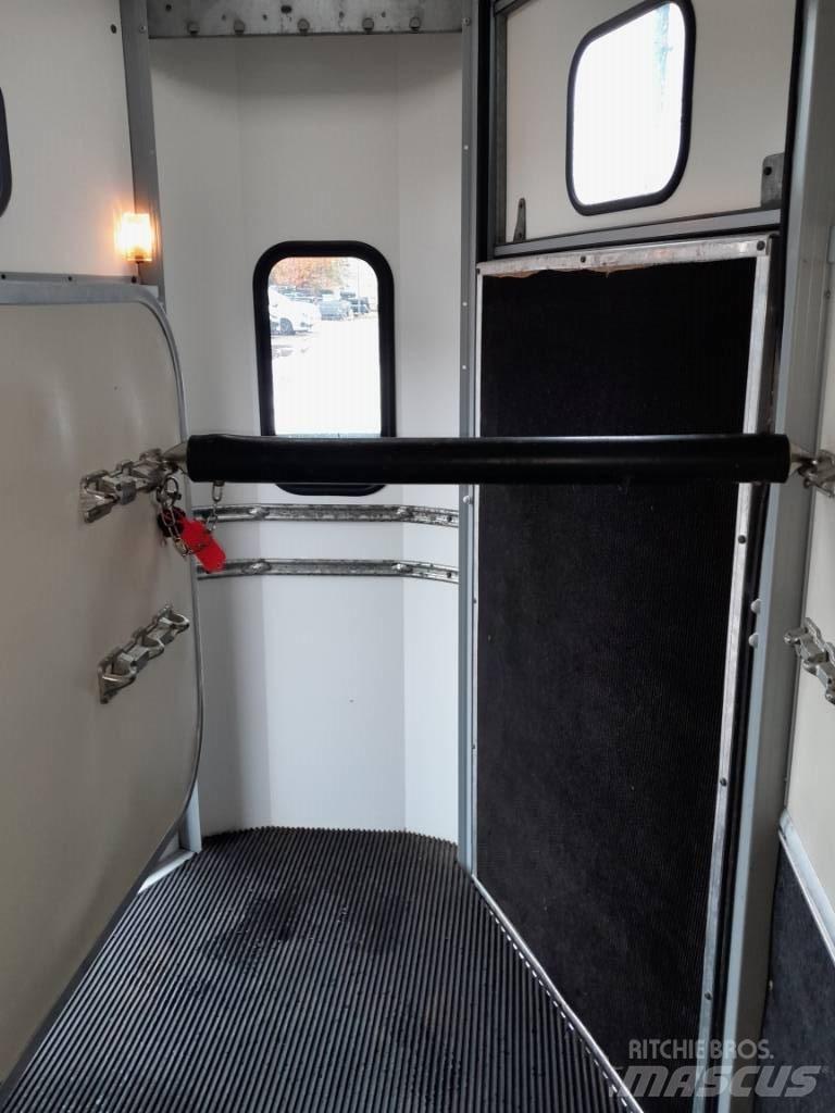 Ifor Williams HB 506 Viehtransportanhänger