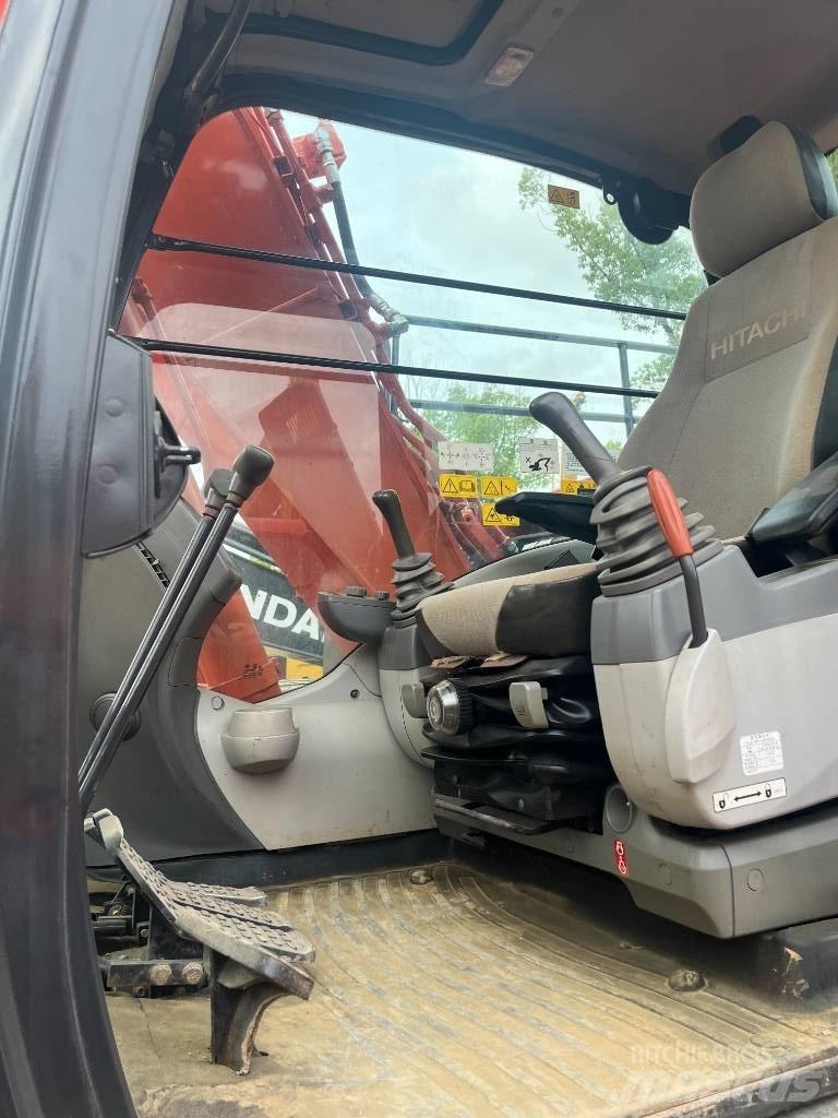 Hitachi 130 Raupenbagger