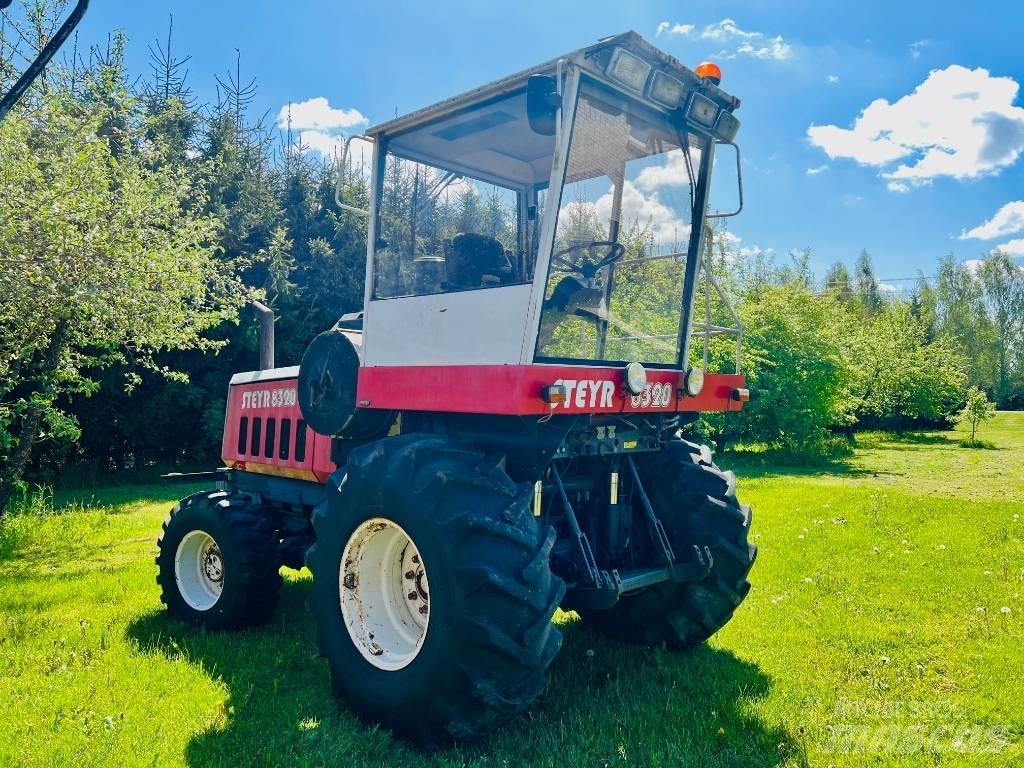 Steyr 8320 Feldhäcksler