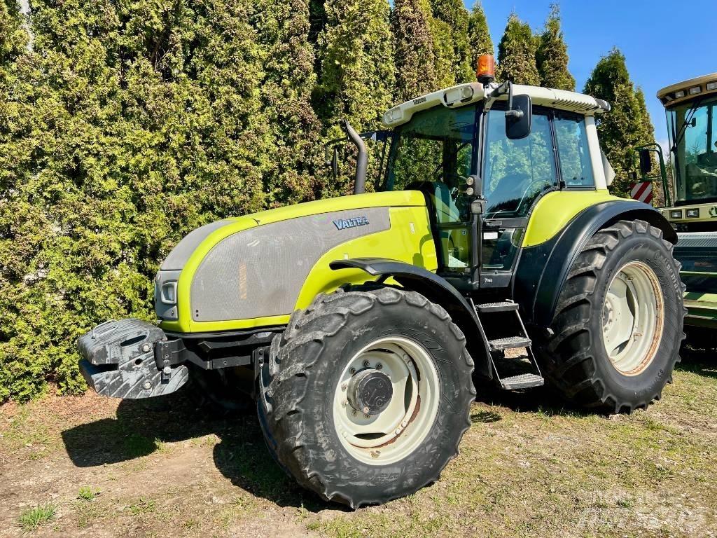 Valtra T 160 Traktoren
