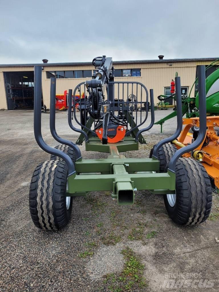 Farma T9F Forstanhänger