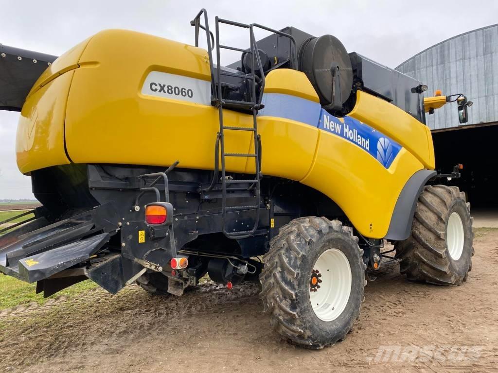 New Holland CX 8060 Mähdrescher