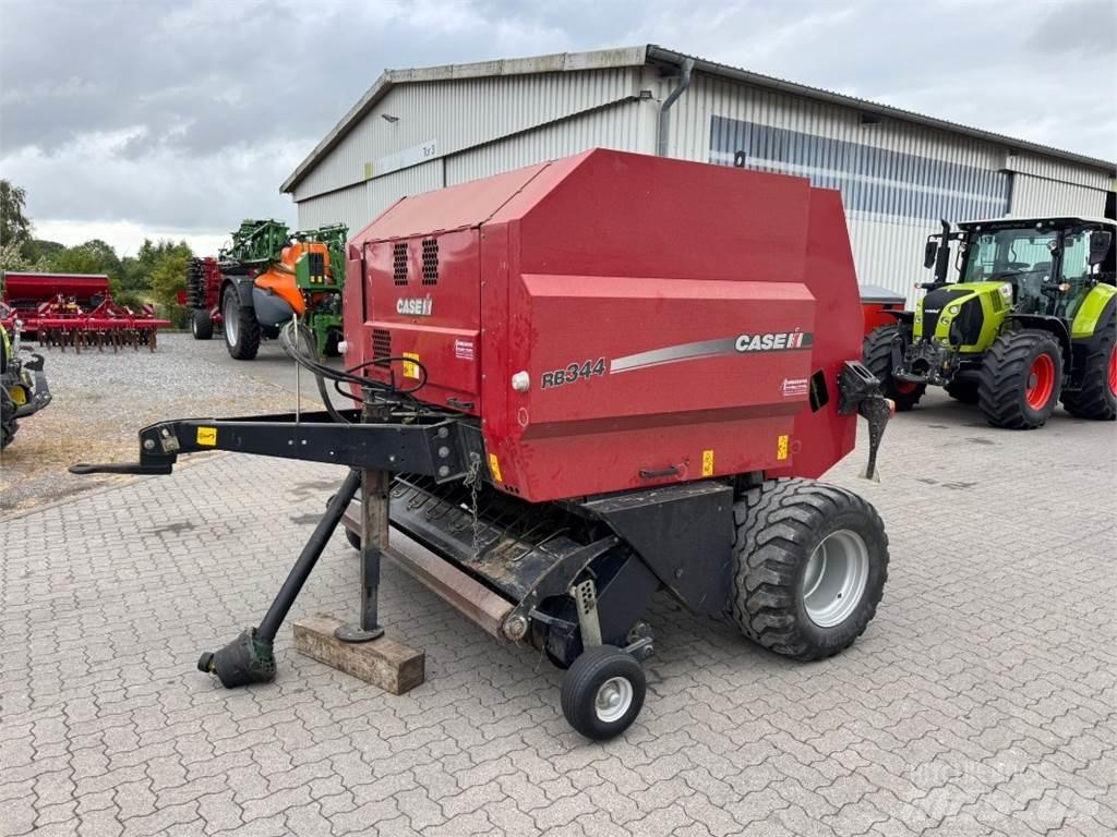 Case IH RB 344 Rundballenpressen