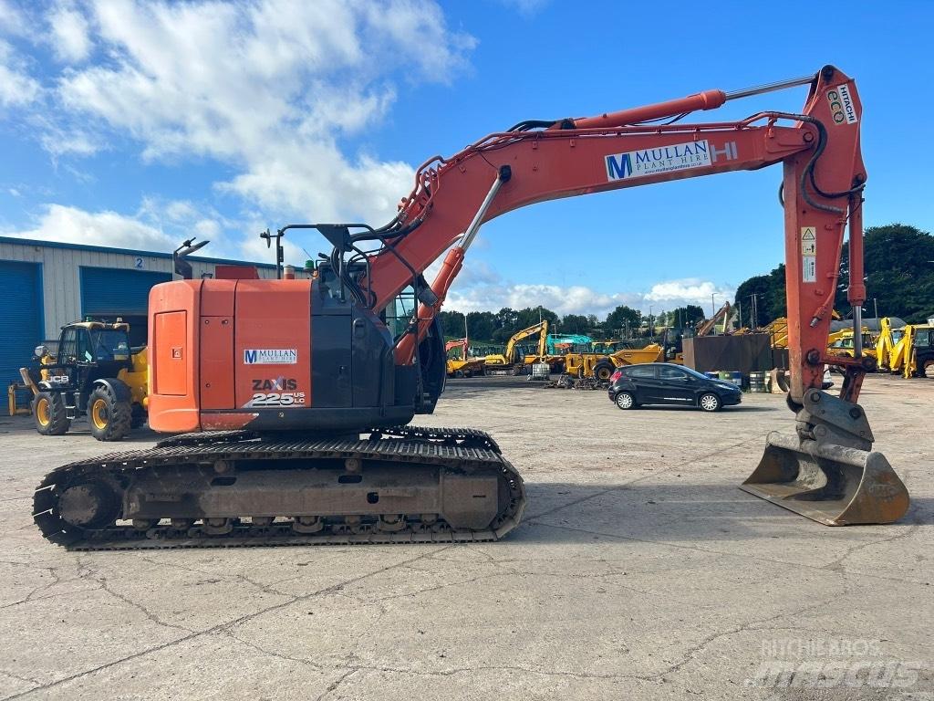 Hitachi ZX225 USLC-6 Raupenbagger