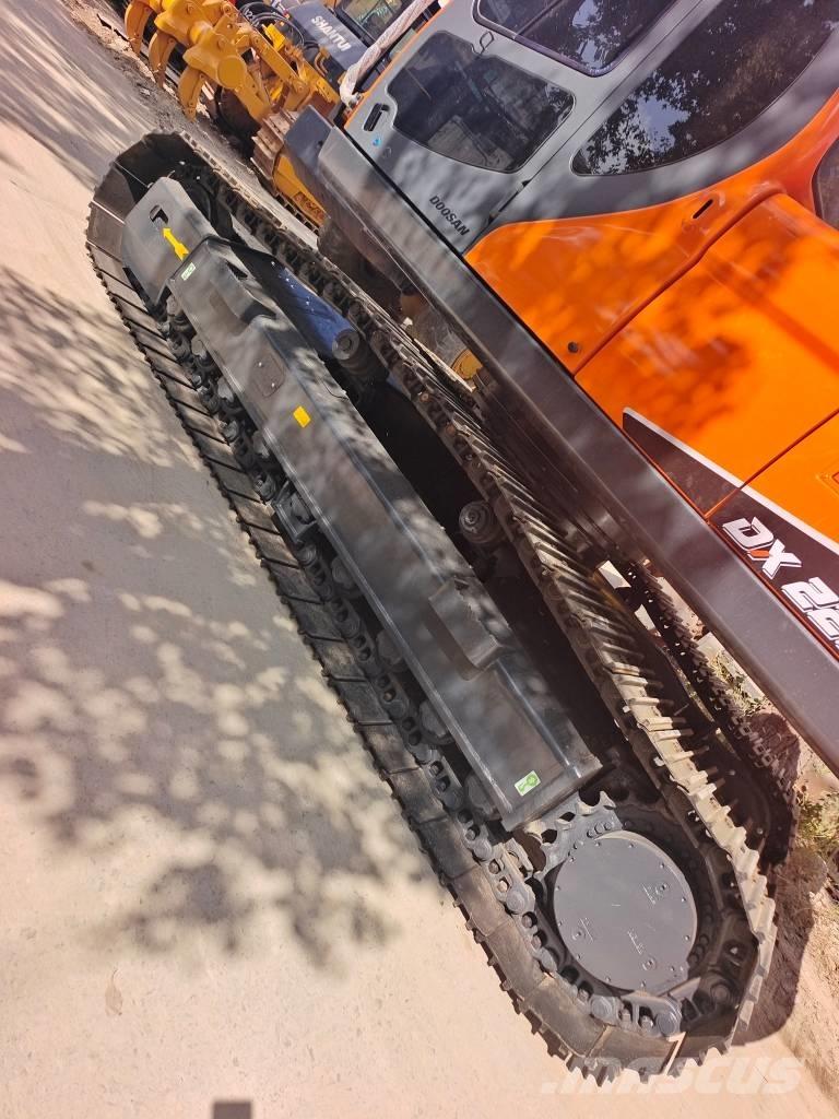 Doosan DX 225LC-9C Raupenbagger