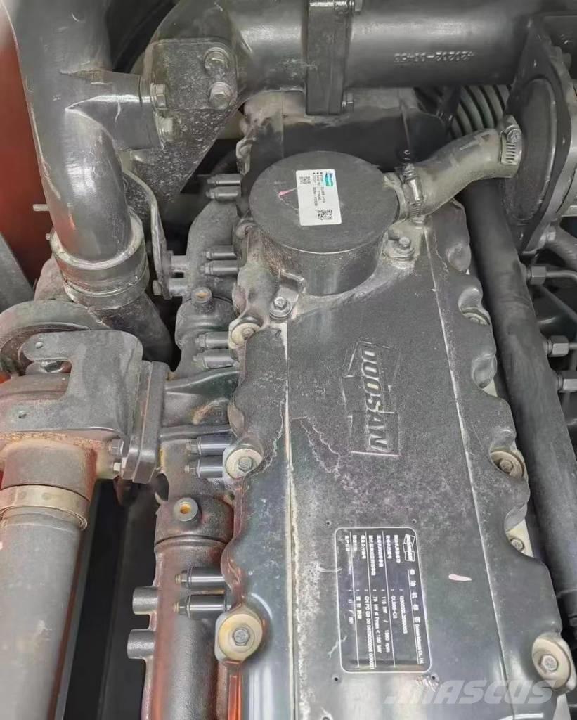 Doosan DX 220 Raupenbagger