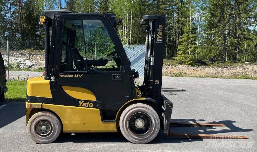 Yale GDP 25 VX Dieselstapler