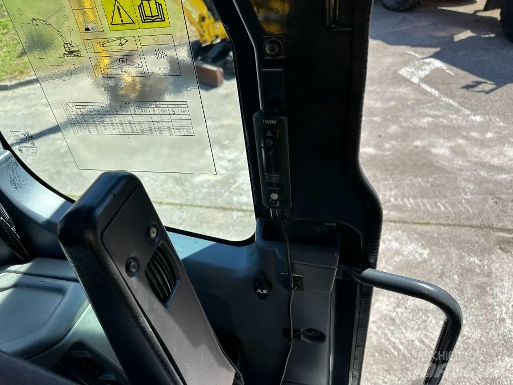 Komatsu PC210LCi-11 Raupenbagger