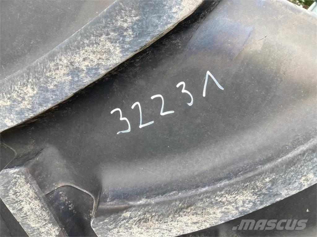 Mitas 2x 650/65R42 Sonstiges Traktorzubehör