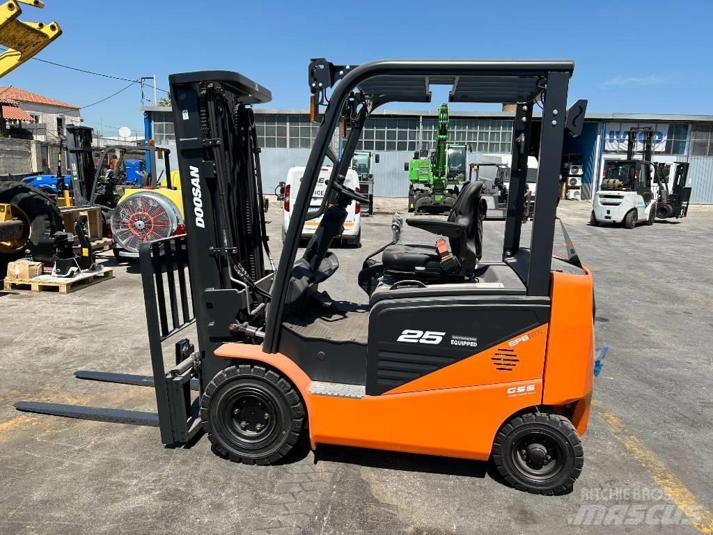 Doosan B 25 NS Elektrostapler