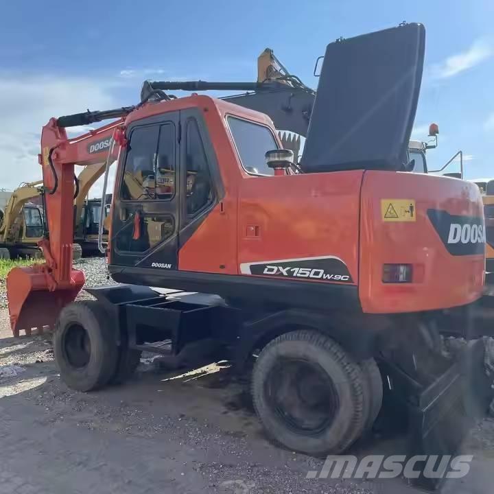 Doosan DX150W Mobilbagger