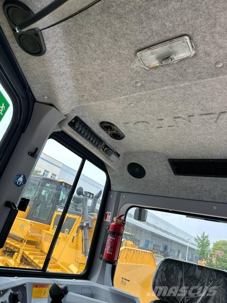 Shantui DH17 Bulldozer