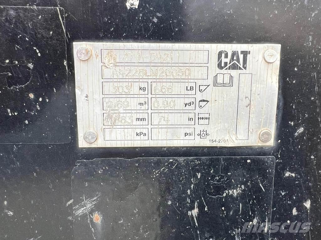 CAT 226D Kompaktlader