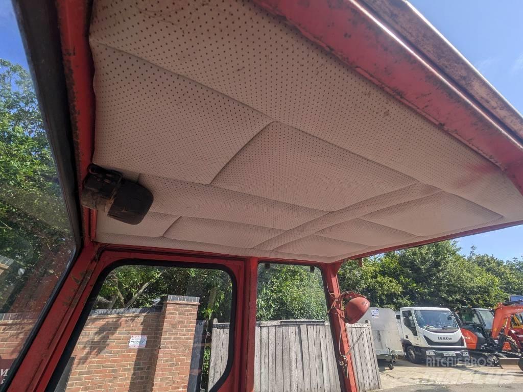 Massey Ferguson 240 Traktoren