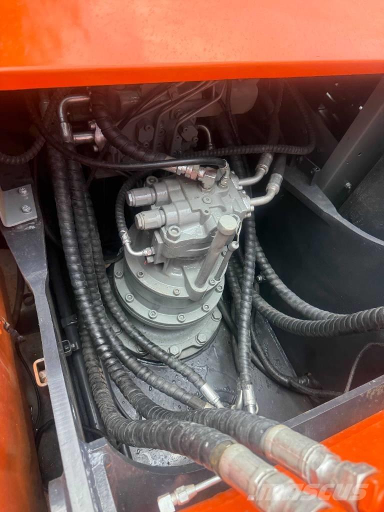 Hitachi ZX200 Raupenbagger