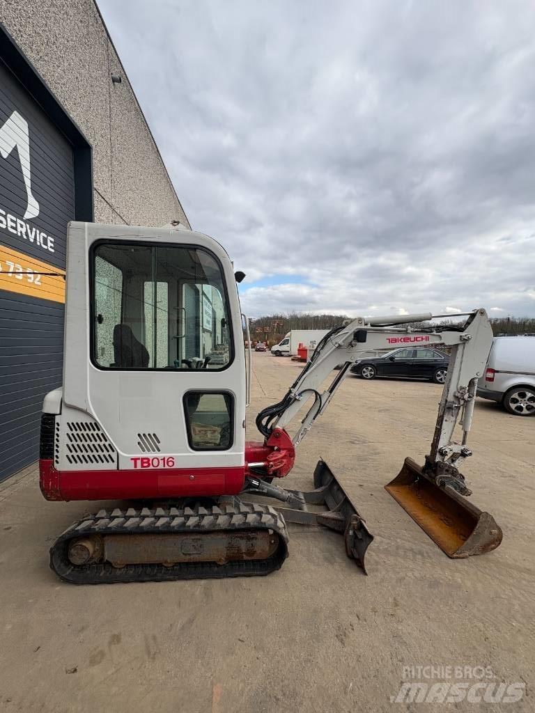 Takeuchi TB016 Minibagger < 7t