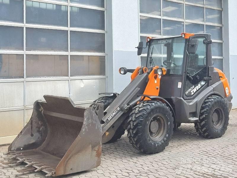 Hitachi ZW 95-6 Kompaktlader
