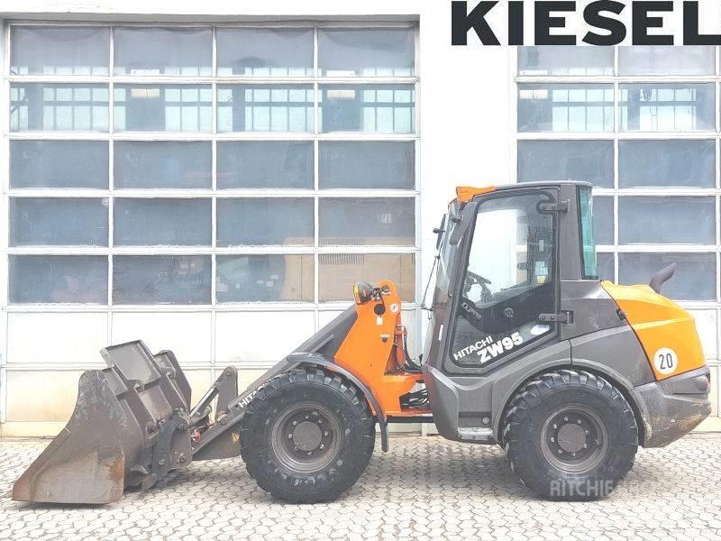 Hitachi ZW 95-6 Kompaktlader