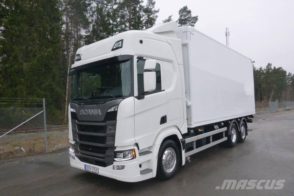 Scania R560 LB6x2*4 Kleinholztransporter