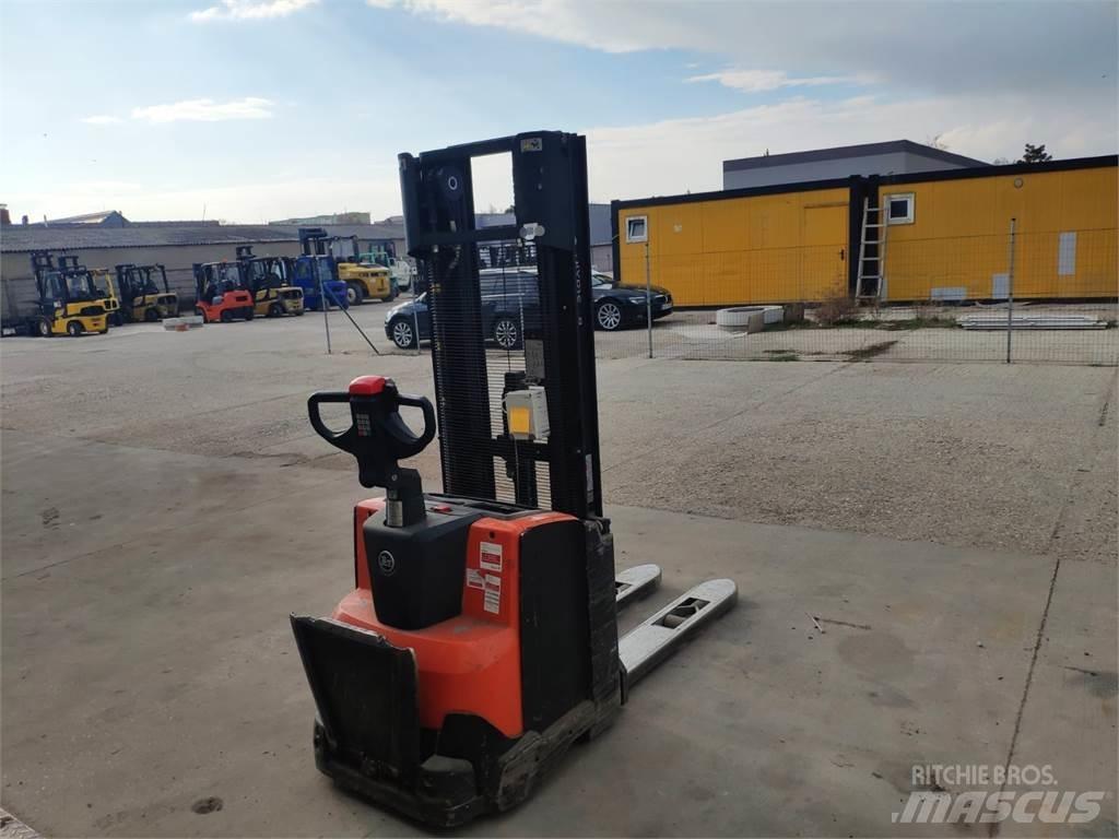 BT SWE120 Deichselstapler