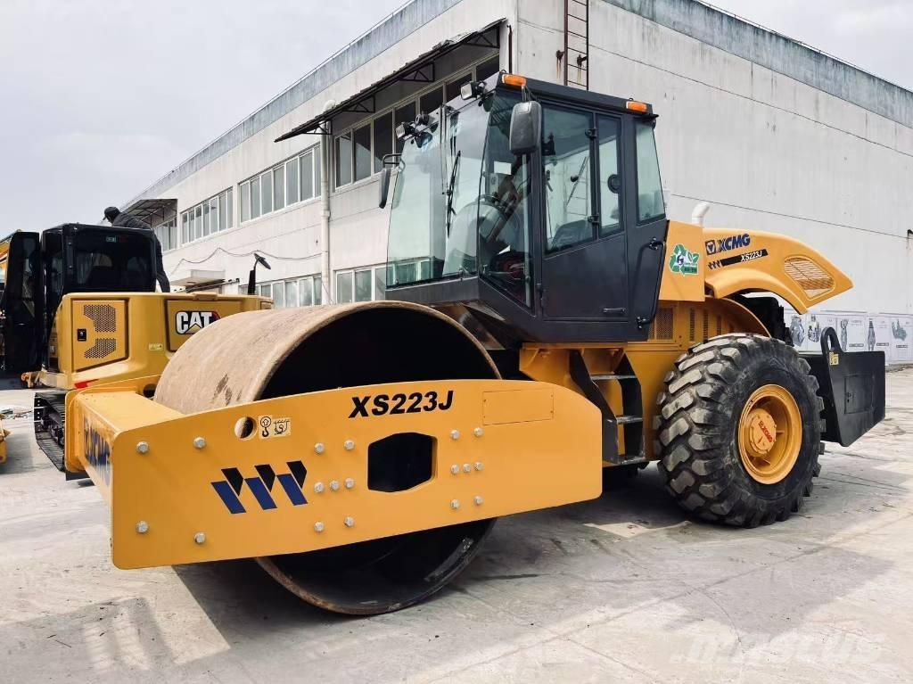 XCMG XS 223 J Walzenzüge