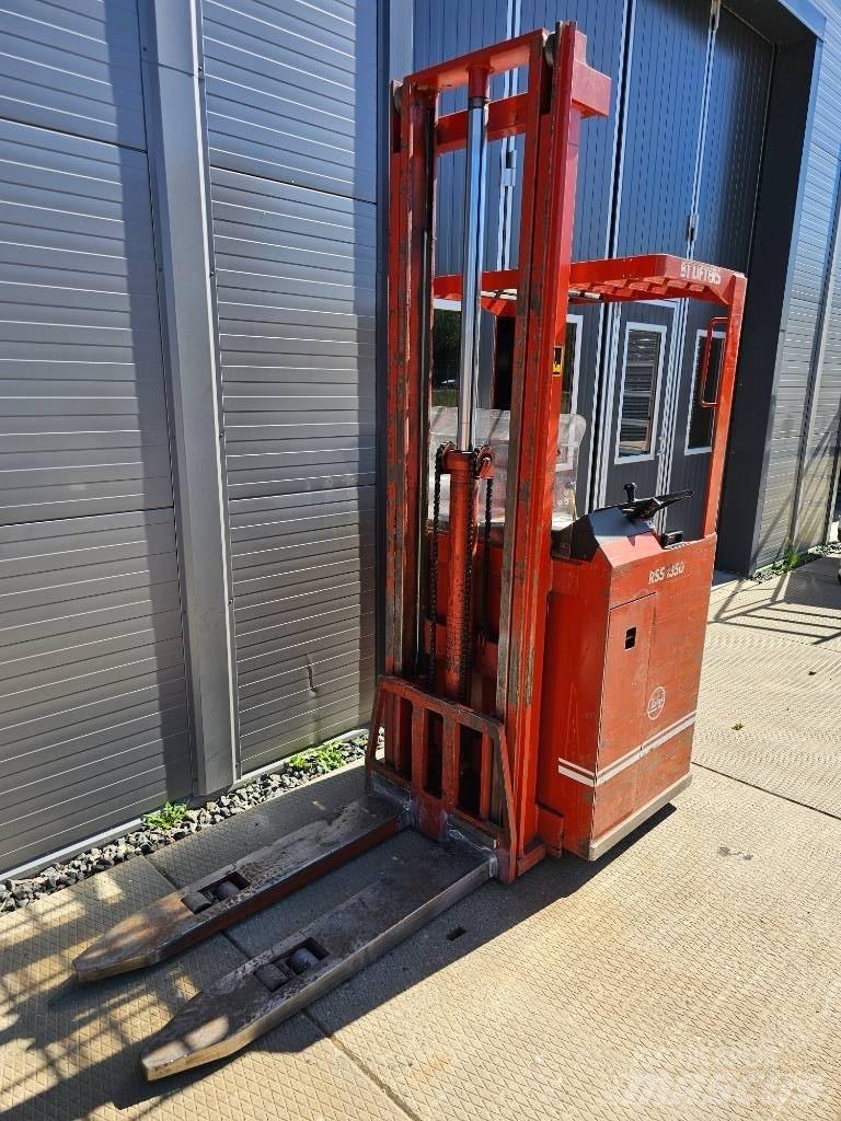 BT RSS 1350 Selbstfahrstapler