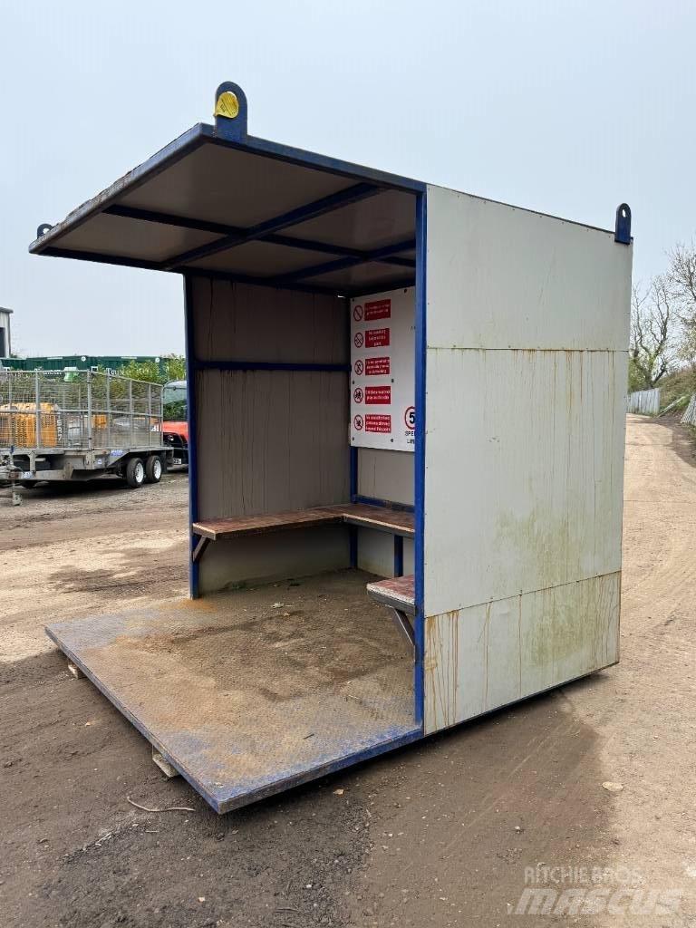  SMOKING SHED Bauwagen